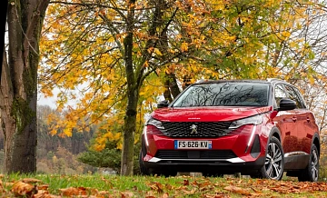 На калужском автозаводе Stellantis стартовало производство Peugeot и Citroen