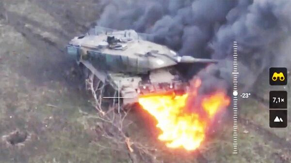   ,    Leopard 2