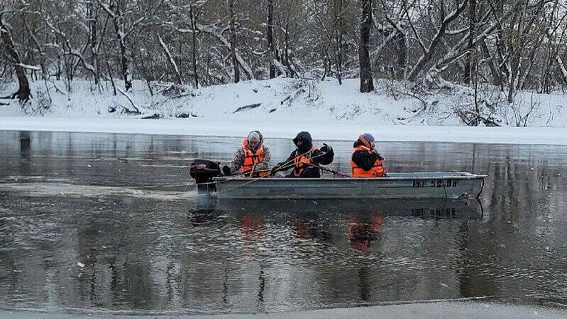 В Брянске нашли тело одного из провалившихся под лед детей