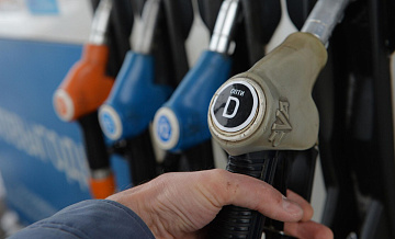 Путин поручил обеспечить сельхозпроизводителей топливом