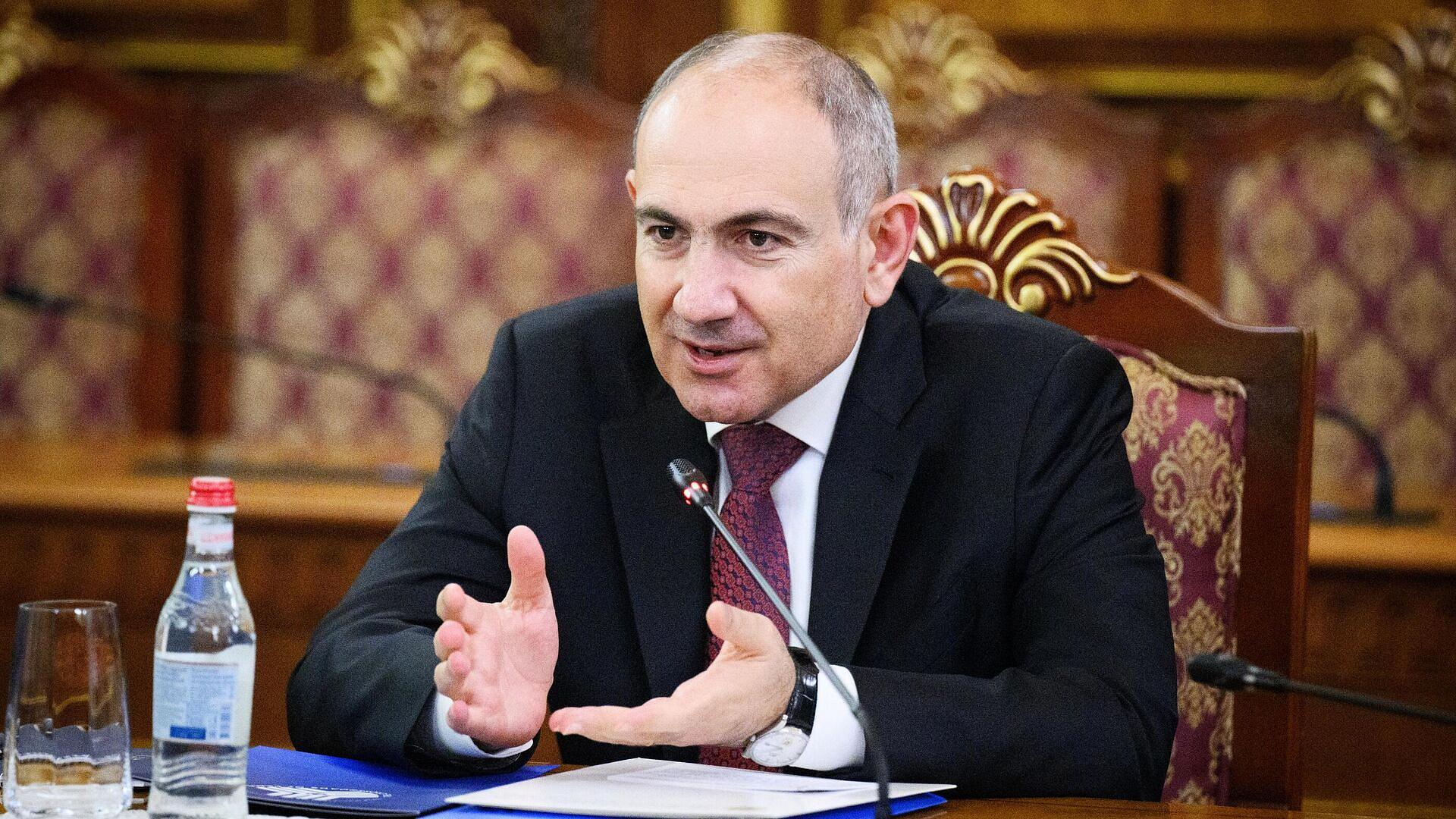 ������� ������ ����� ��������� � ���������� �������