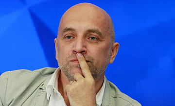 Прилепин заявил, что пока не планирует возвращаться в политику