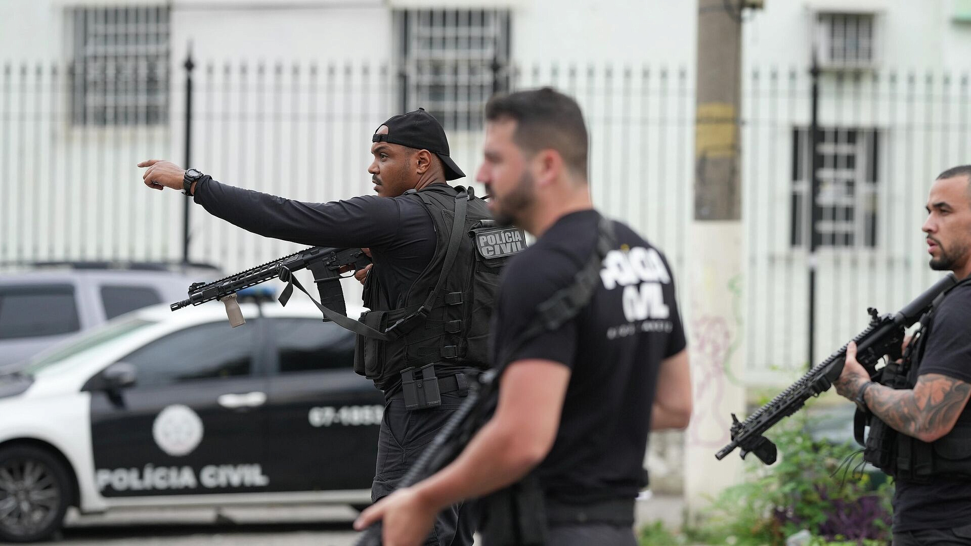 Число жертв операции против банды в Бразилии может вырасти, пишут СМИ