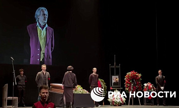 Веселкина похоронили на Троекуровском кладбище