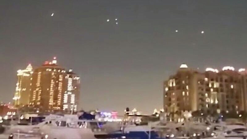 Топливные резервуары в аэропорту Кувейта подверглись атаке БПЛА