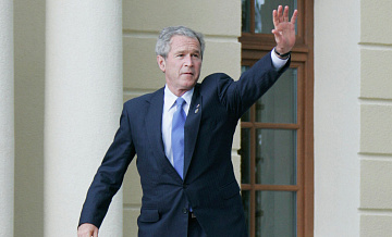 В США назвали решение Трампа нанести удары по Ирану повторением ошибки Буша