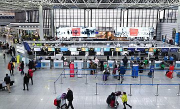 В Сочи задерживаются 30 рейсов из-за ограничений на полеты