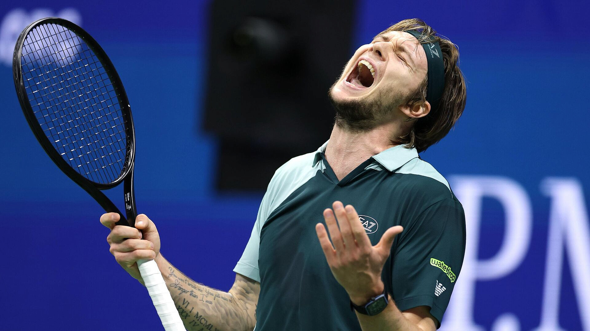 Матч Бублика в Роттердаме был прерван из-за упавшего болельщика