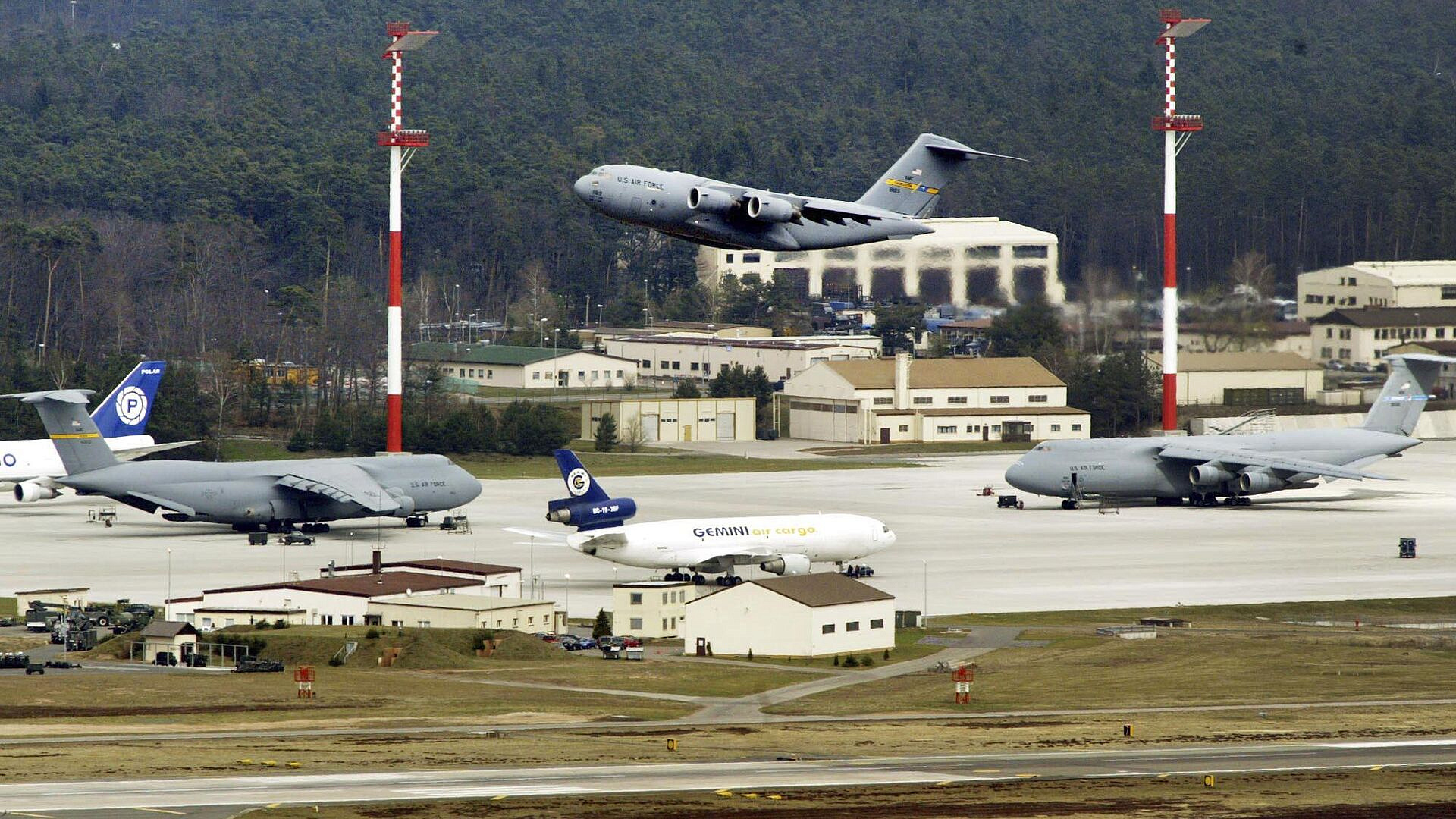 WSJ назвала главную базу США для операций в Иране