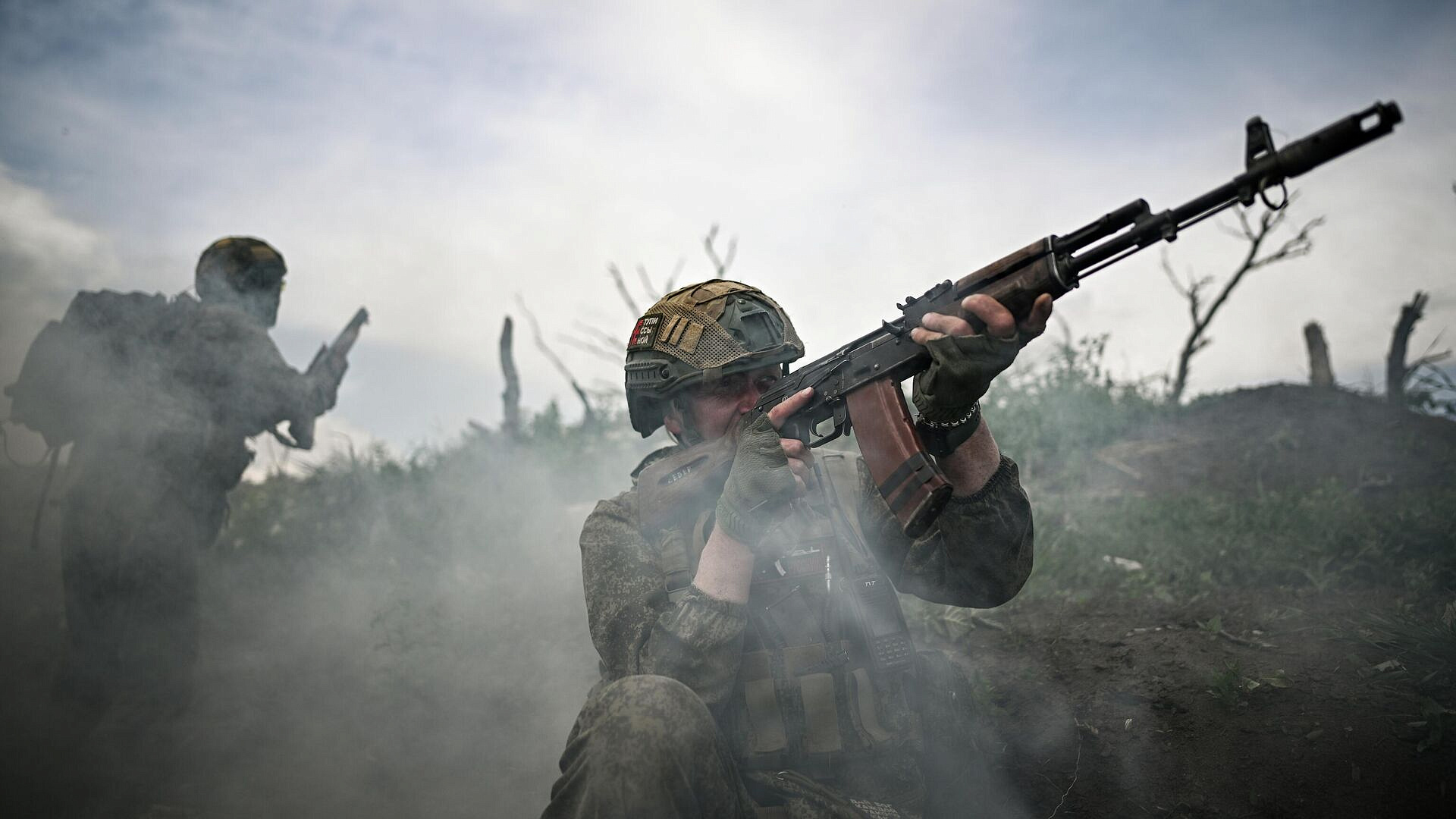 В порту Южный ВС России поразили пять резервуаров с ГСМ для ВСУ