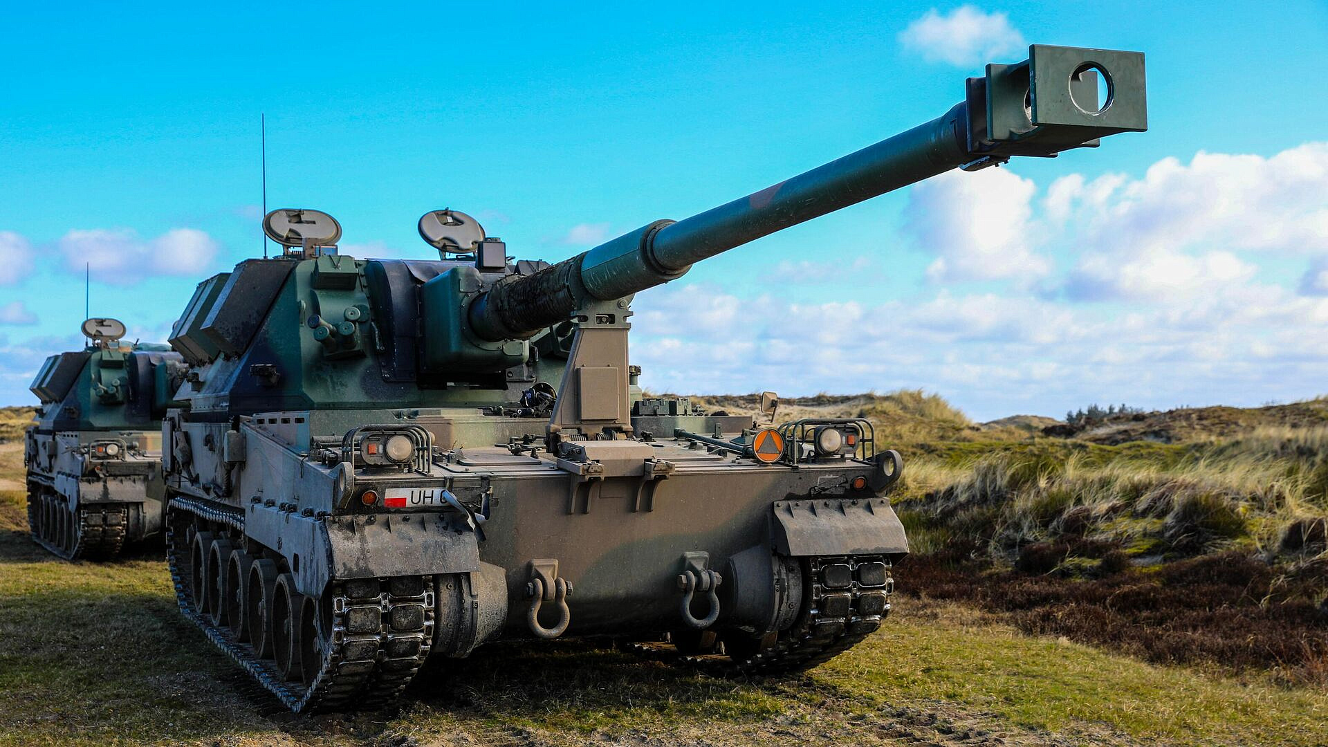 Польша за время конфликта поставила Украине более 300 танков и 600 БТР