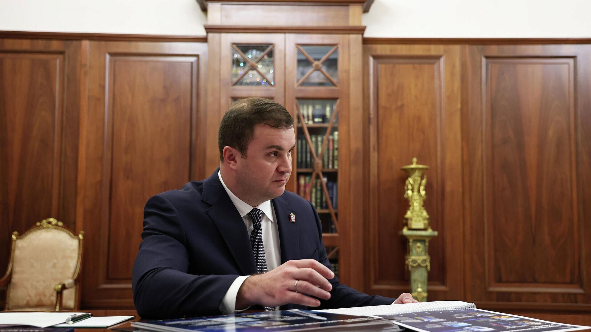 Хоценко рассказал Путину, как отцу Токаева сохранили ногу в Омске