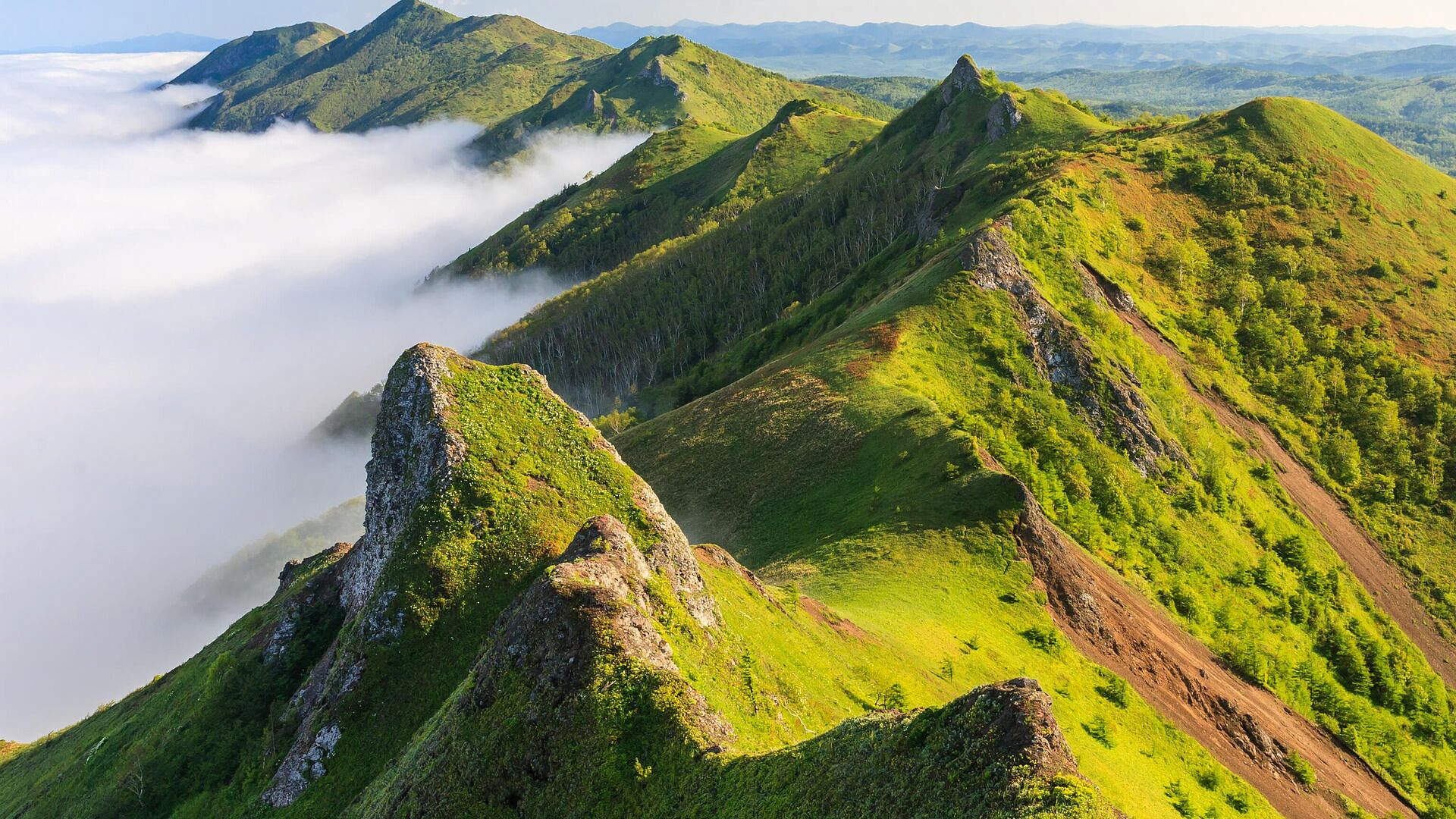В России открыт прием работ на конкурс "Дальний Восток — Земля приключений"
