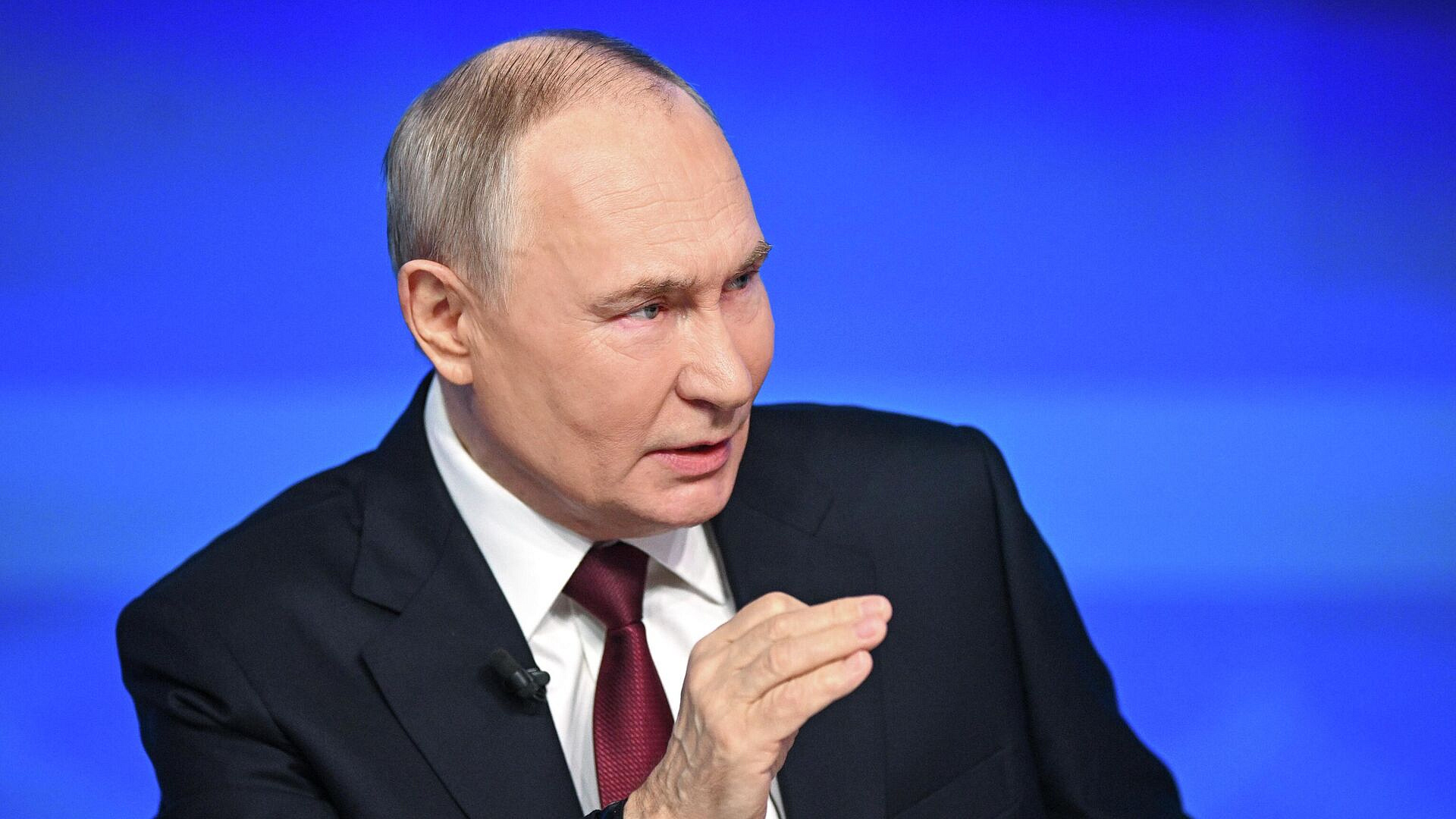 Рост ВВП России за три года составил 9,7 процента, заявил Путин