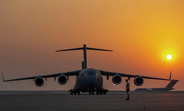 Не менее 15 самолётов США остаются на базе Аль-Удейд