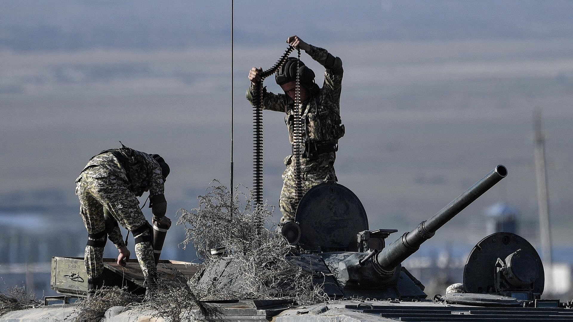 В Таджикистане началась активная фаза учений ОДКБ "Рубеж-2024"