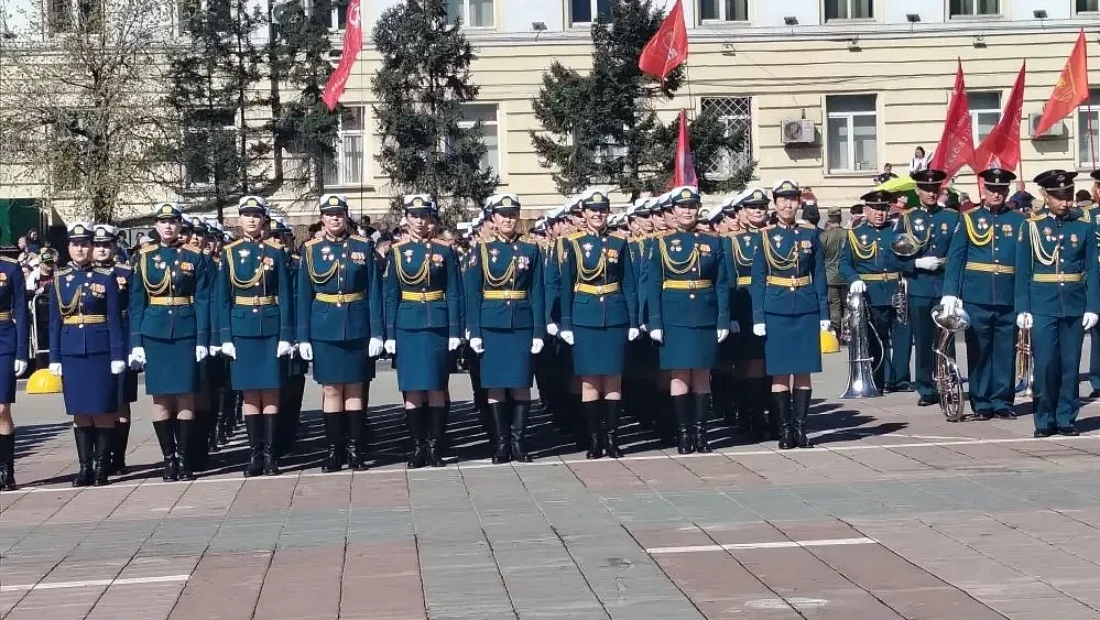 В Улан-Удэ прошел праздничный салют в честь Победы