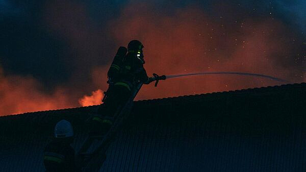 На Украине пожаловались на проблемы с ремонтом энергообъектов из-за атак