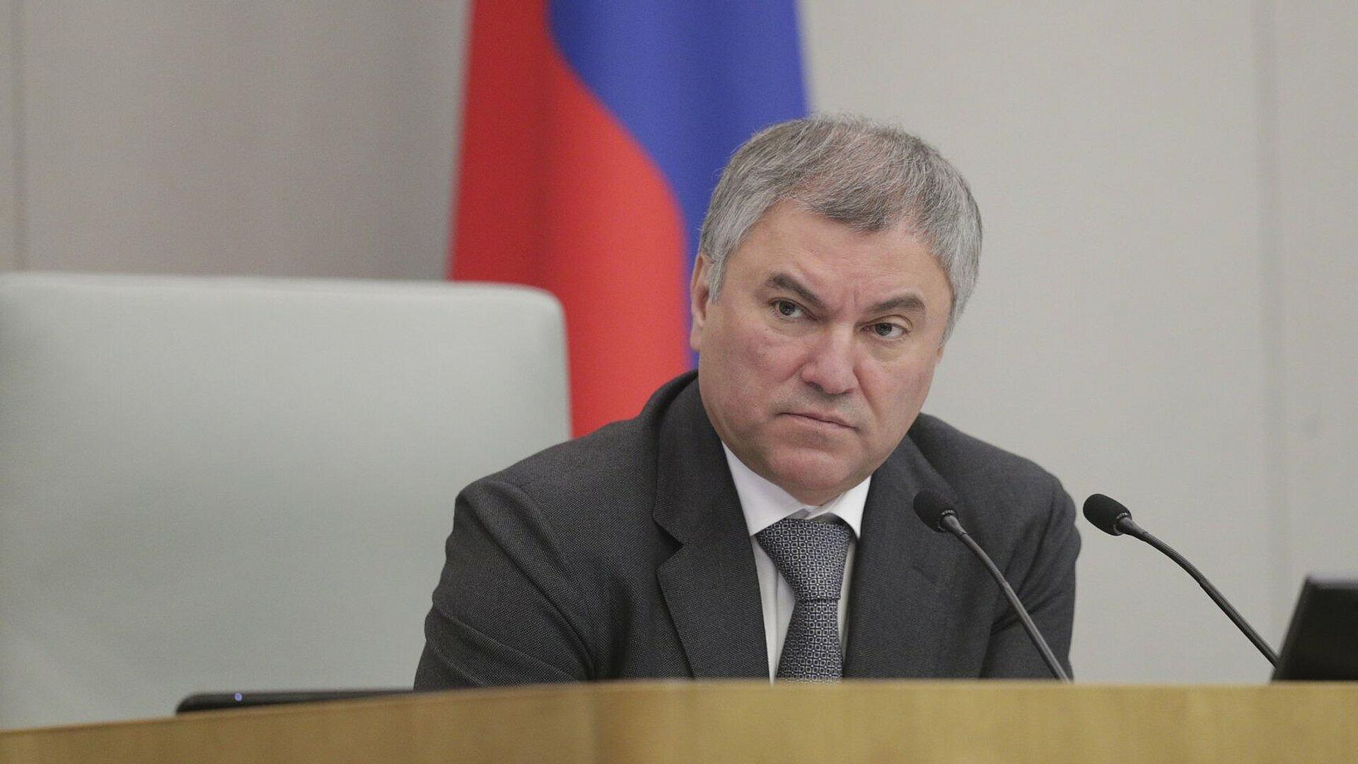 Володин поздравил работников скорой помощи с профессиональным праздником