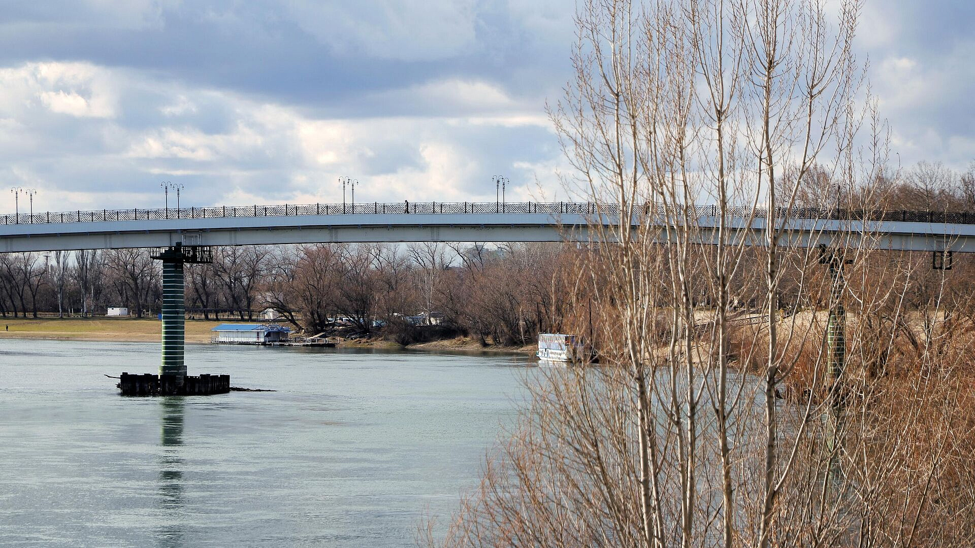 В Молдавии хотят ввести режим экологической тревоги на Днестре