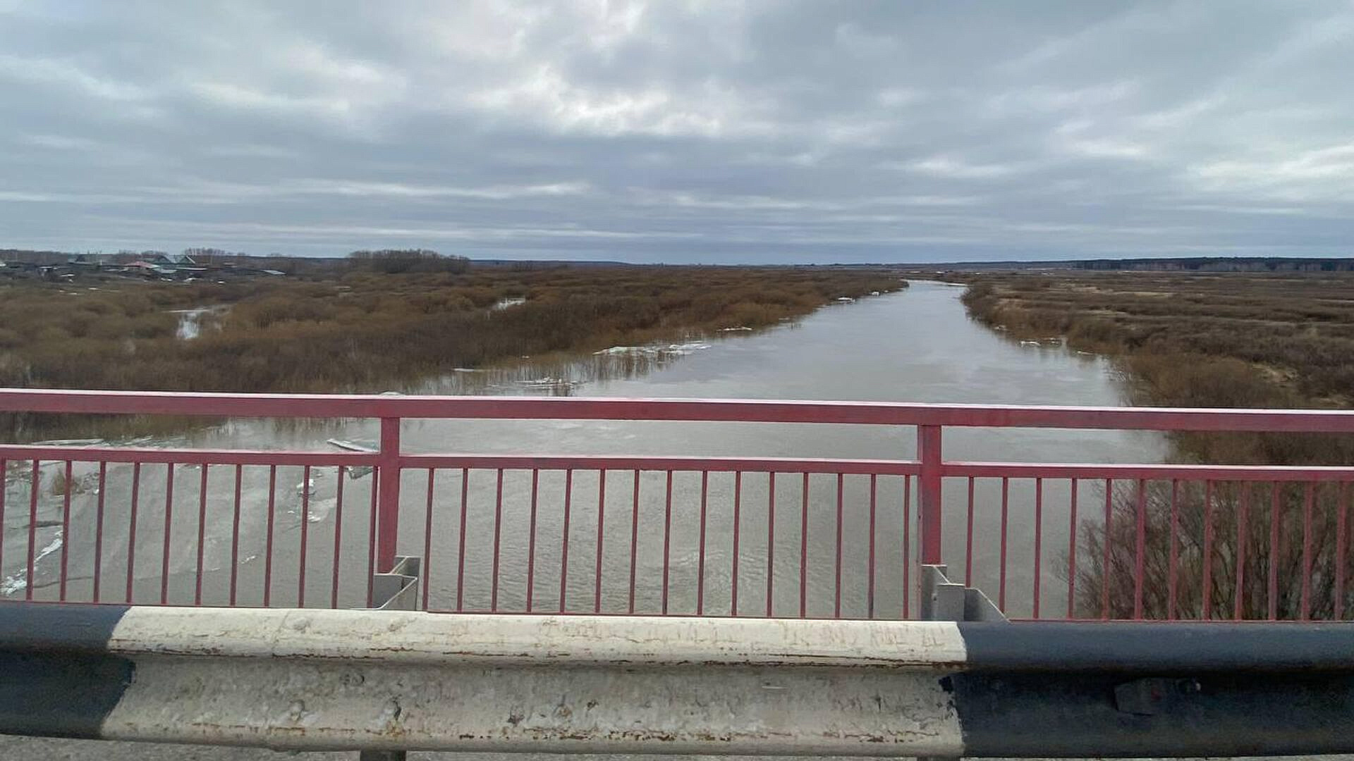 В курганском селе Глядянское начали строить дамбу