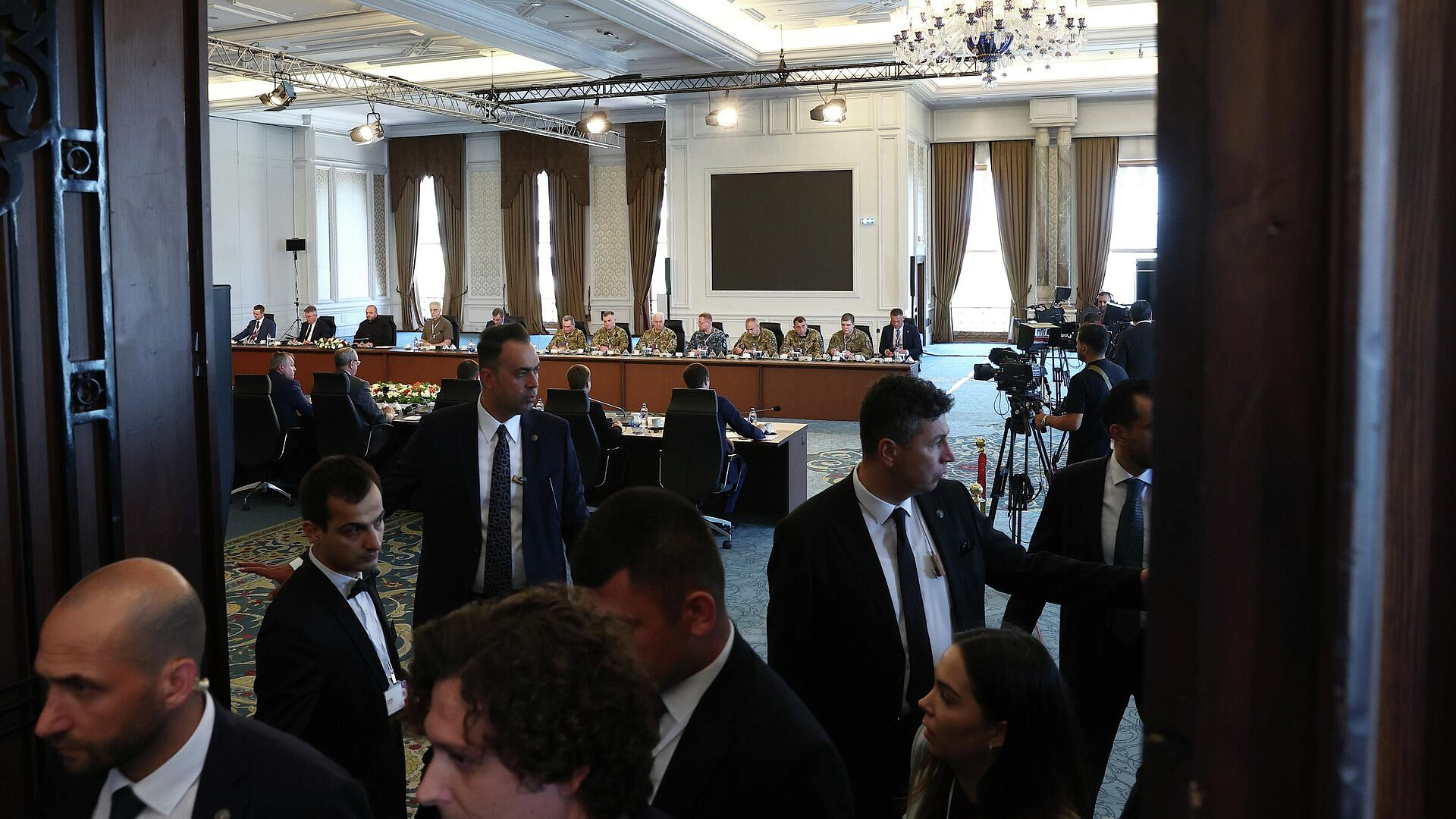 Россия предложила Украине поэтапное восстановление отношений