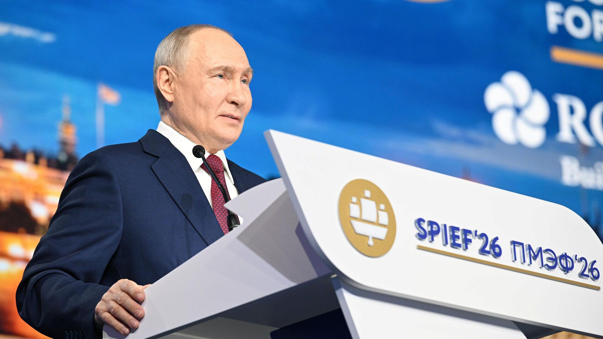 Путин назвал Узбекистан одним из центров экономического роста