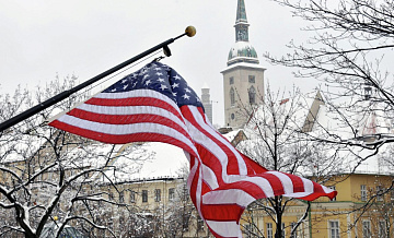 Датский пенсионный фонд избавится от облигаций США, сообщает Bloomberg