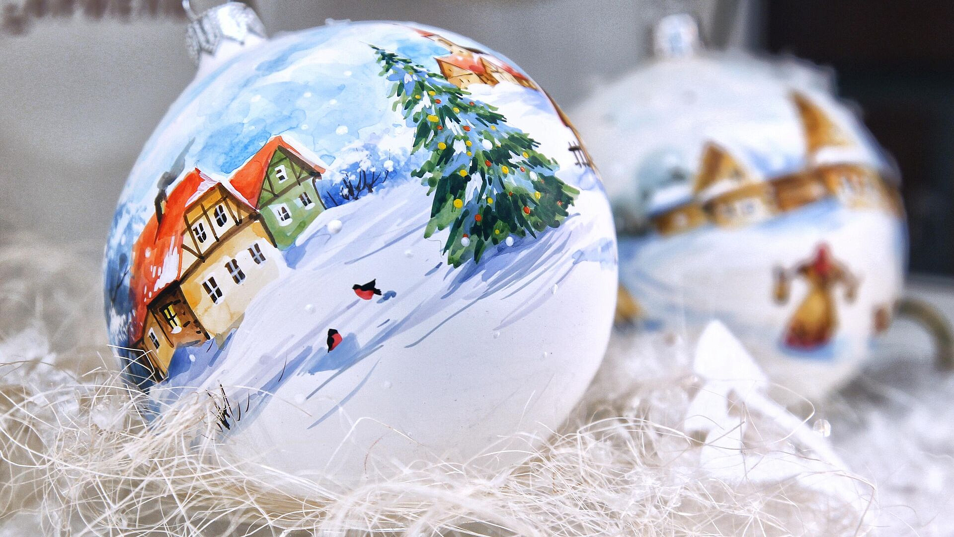 Роскачество рассказало, как вернуть в магазин гирлянды и елочные игрушки