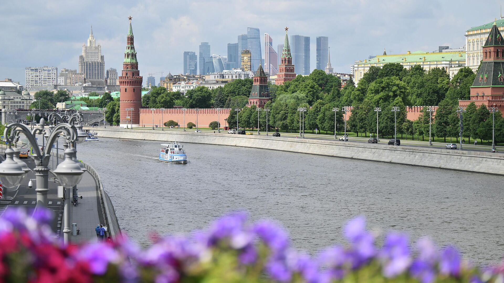 Москвичам рассказали о погоде в августе