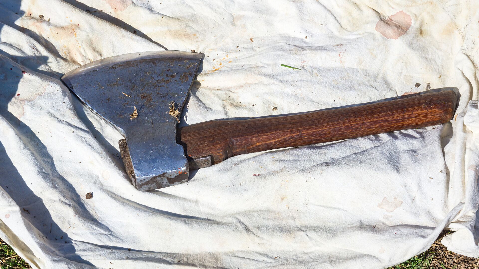 В ХМАО ученик принес в школу топор