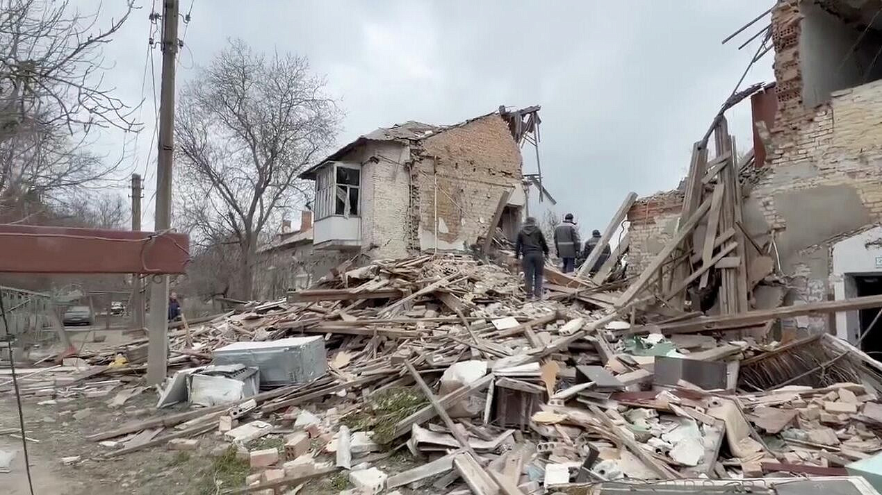 В Васильевке завершили разбор завалов дома после удара ВСУ