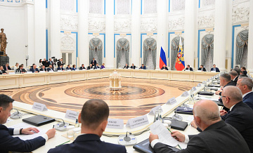 Власти поддержат усилия регионов в экспортной сфере, заявил Путин