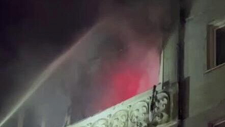 Во Владивостоке полностью потушили пожар в квартире, где погибли дети