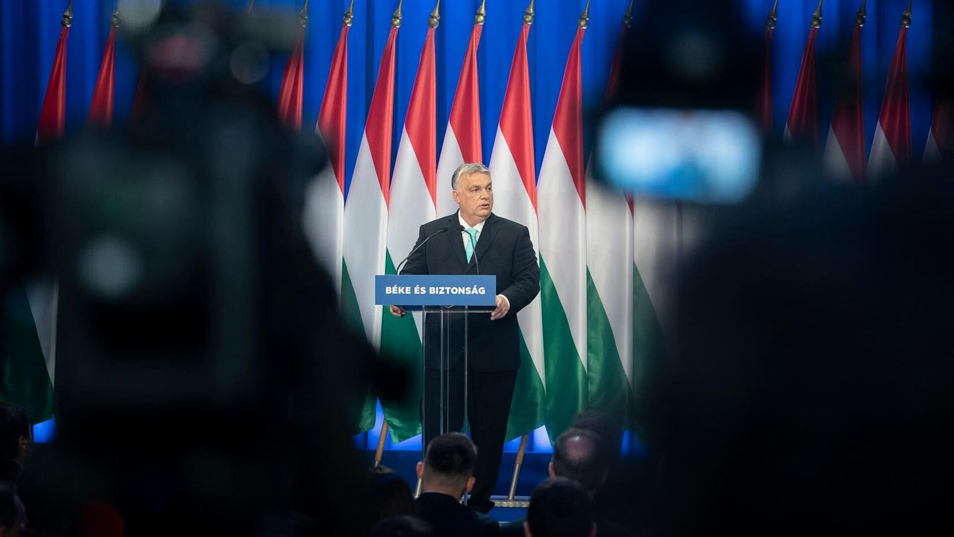 Орбан обвинил Зеленского в шантаже