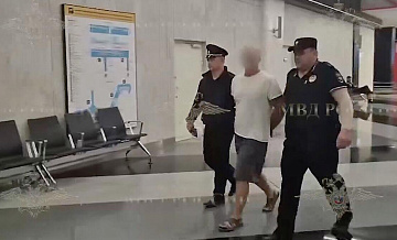 Мужчину, бросившего ребенка на пол в Шереметьево, будут судить
