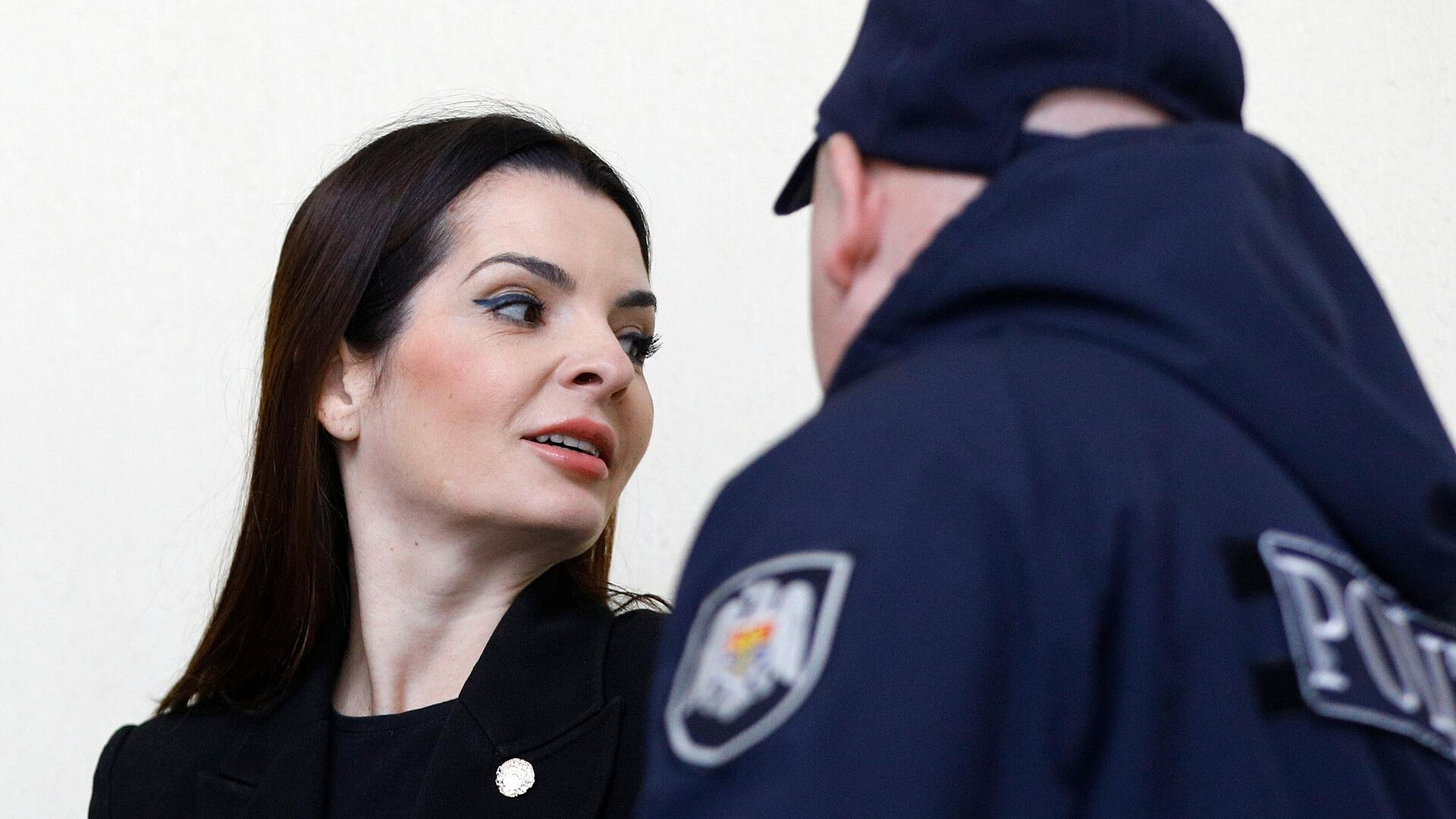 � ���������� ��������� ������� � ��������������� �������� �� �����