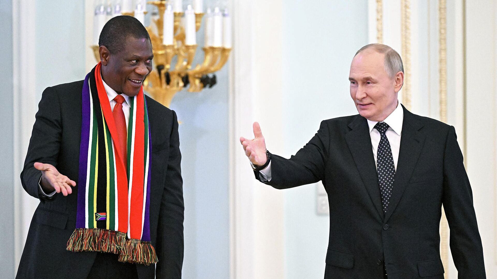 Россия намерена расширять торговые связи с ЮАР, заявил Путин