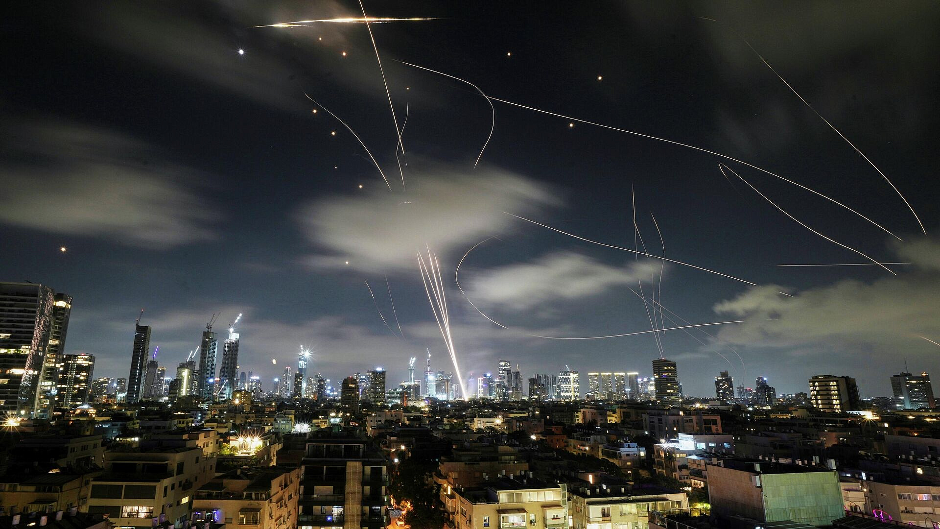 �� ������ ������ ������� ��-�� ��������� ����� � �������