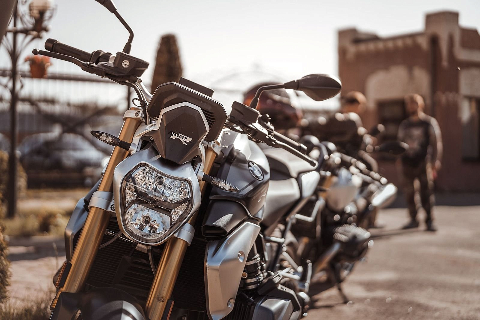 �� �����Ի ��������� ����������� � ���� ����������