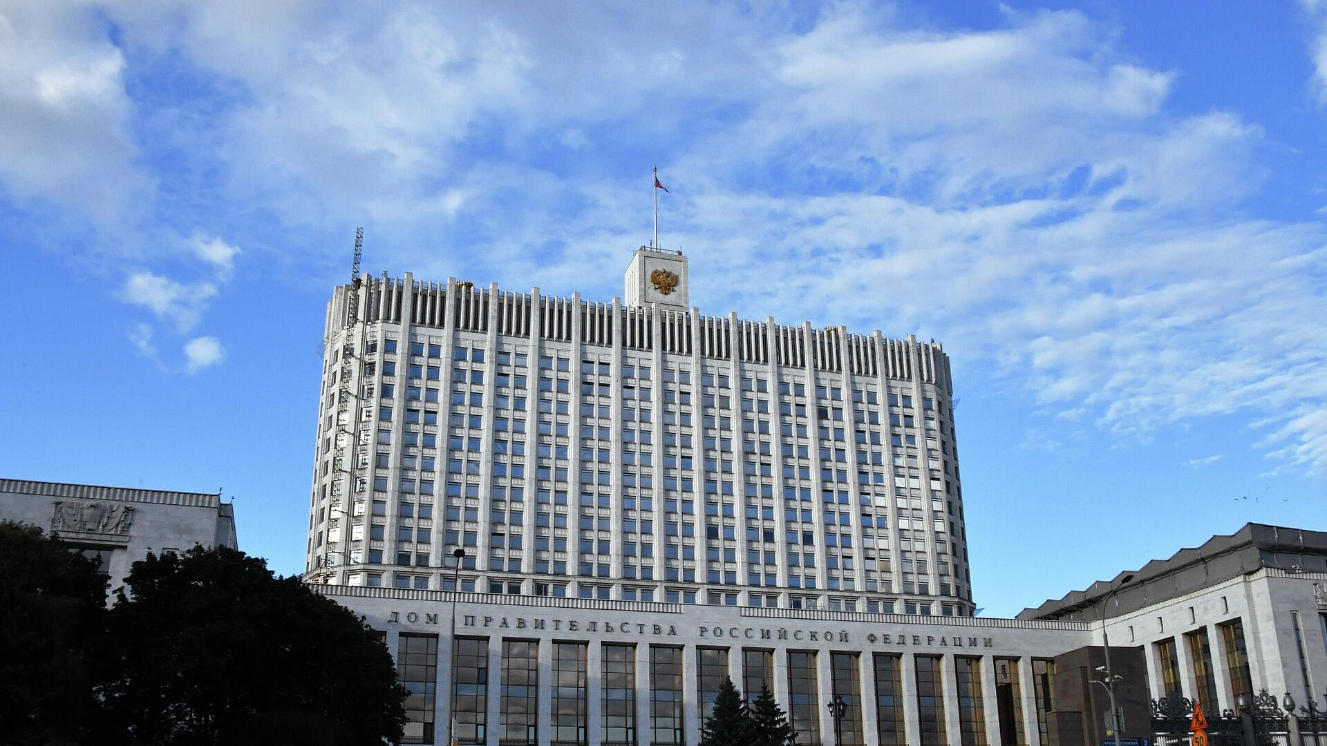 Правительство рассмотрит вопрос о выделении новых средств Дагестану 