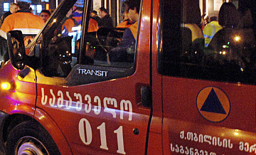 В Тбилиси загорелся торговый центр