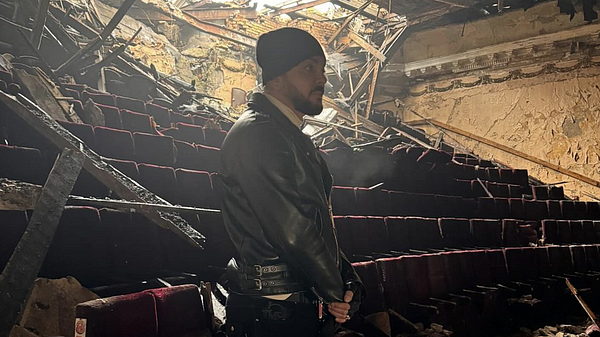 Киркоров опубликовал фотографию из дворца культуры в Горловке