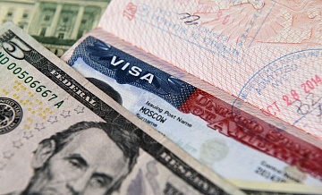 Названы страны СНГ, где приостановят выдачу иммиграционных виз США