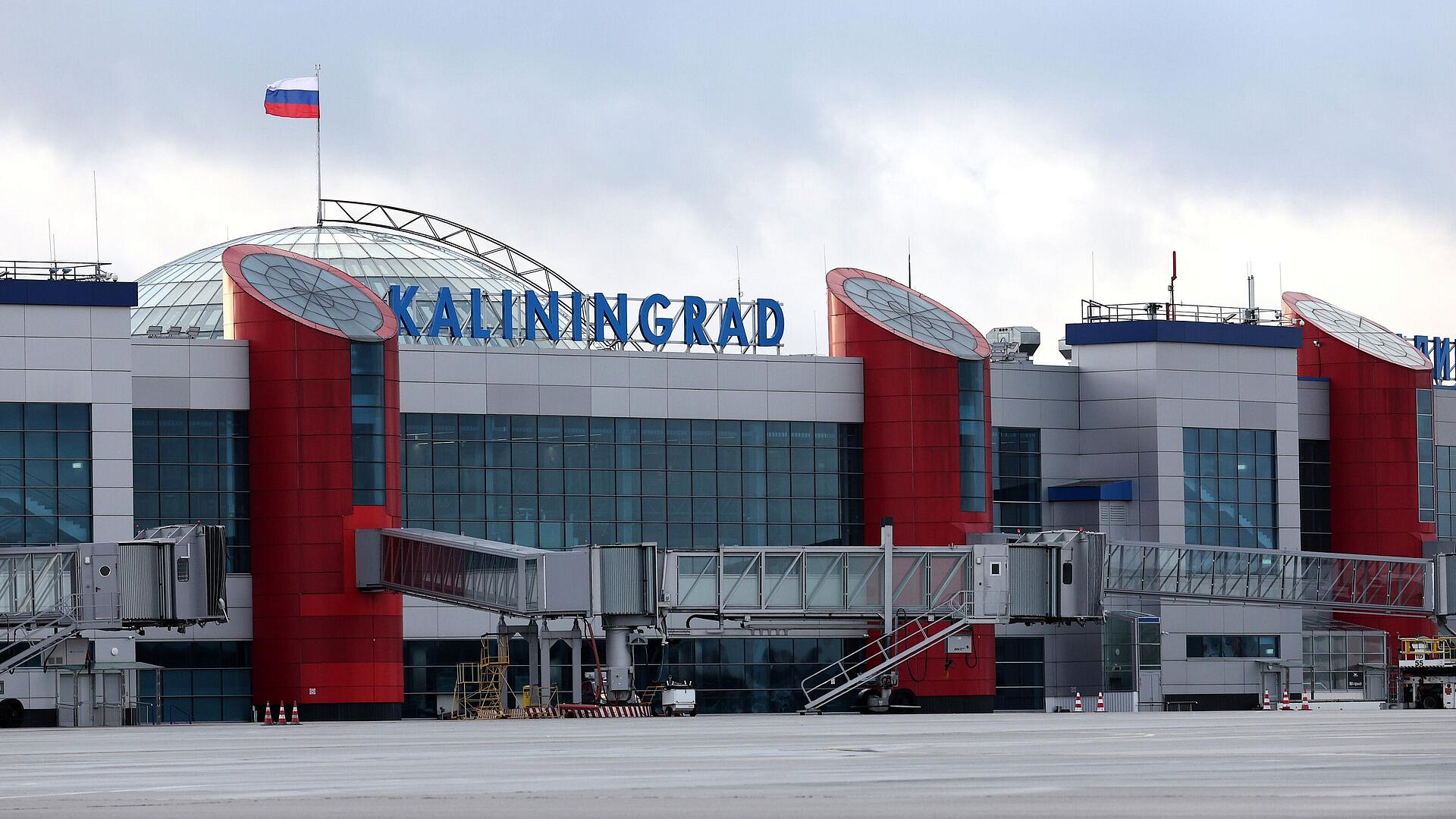 Храброво предупредил о корректировках в расписании рейсов