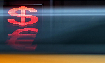 Курс доллара поднялся выше 94 рублей