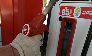 Запрет на экспорт бензина из России продлили до марта