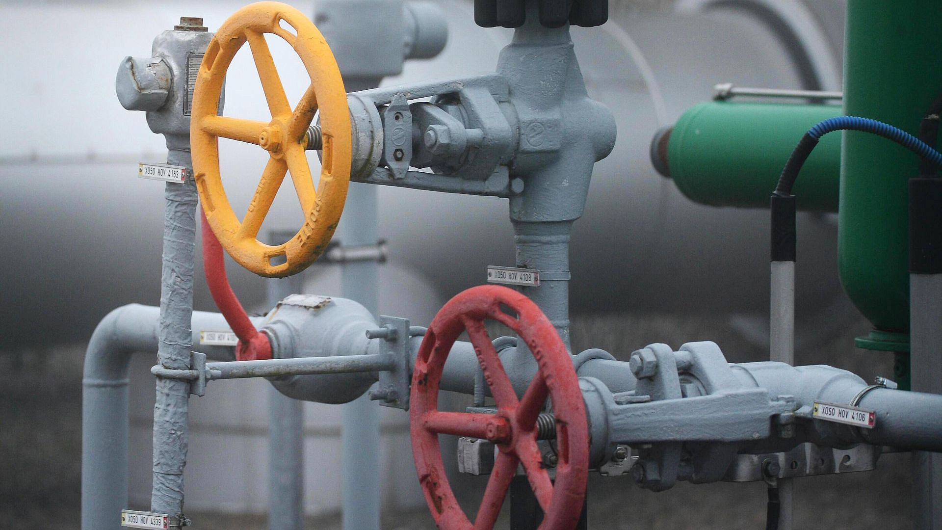 Европа задерживается с пополнением газохранилищ к зиме, сообщили в Eni