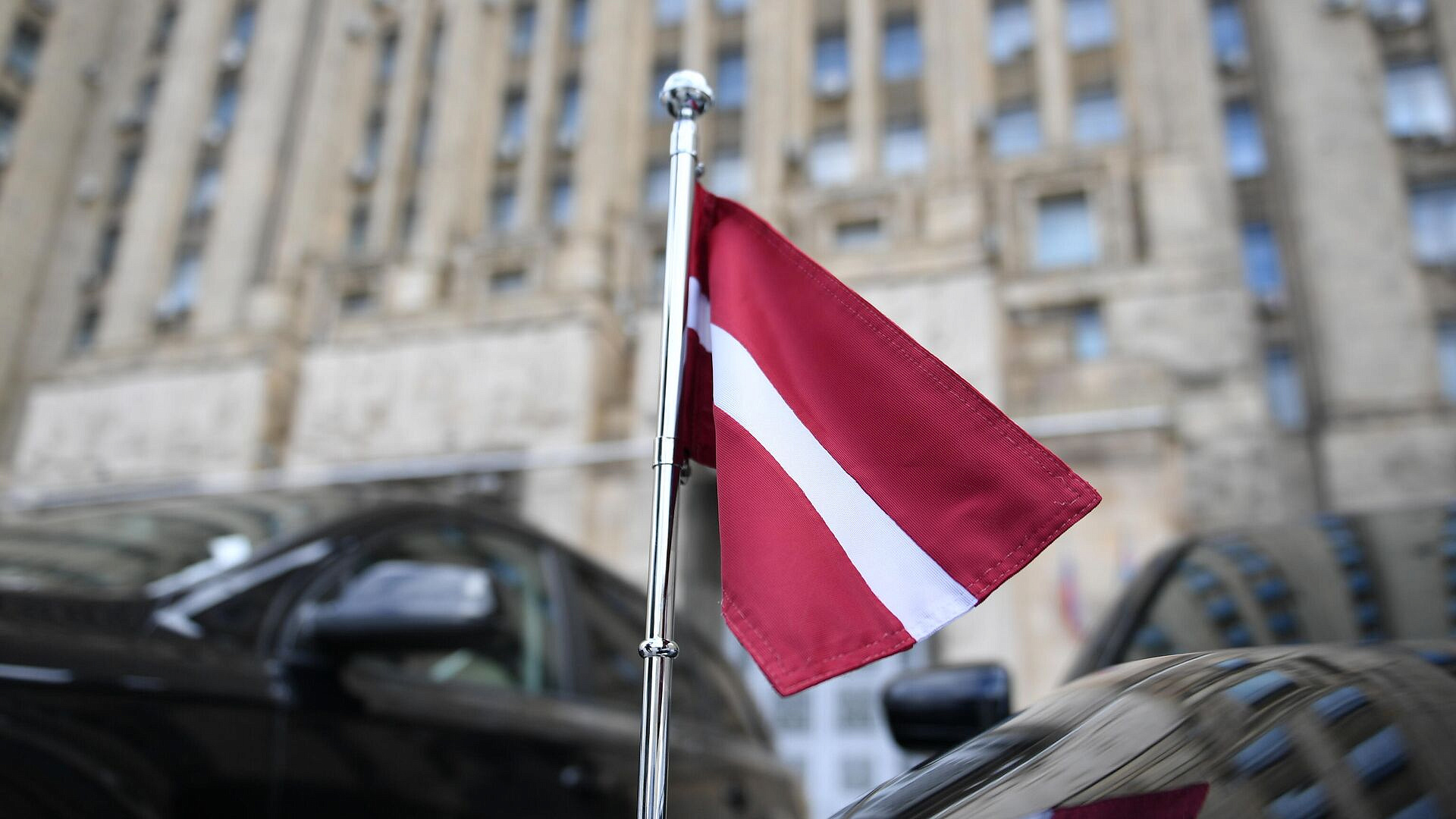 В СВР предупредили Латвию о последствиях в случае пособничества ВСУ