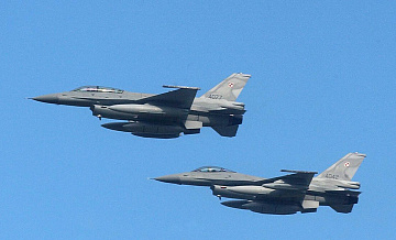 В Польше подняли в воздух военные самолеты из-за якобы активности России